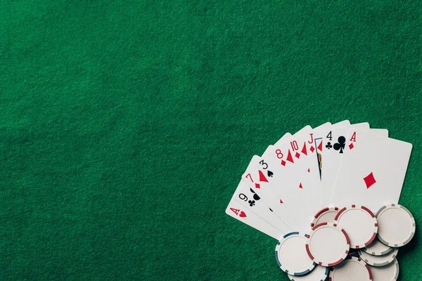 sekolahtoto platform interface showing sportsbook markets, live-dealer tables, and slot game categories